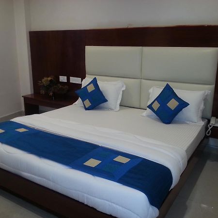 Hotel Sapphire 뉴델리 외부 사진
