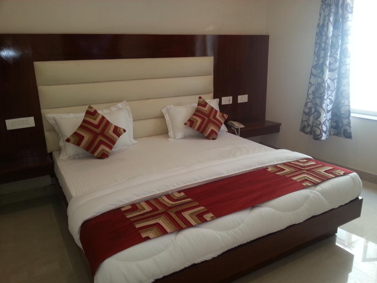 Hotel Sapphire 뉴델리 외부 사진
