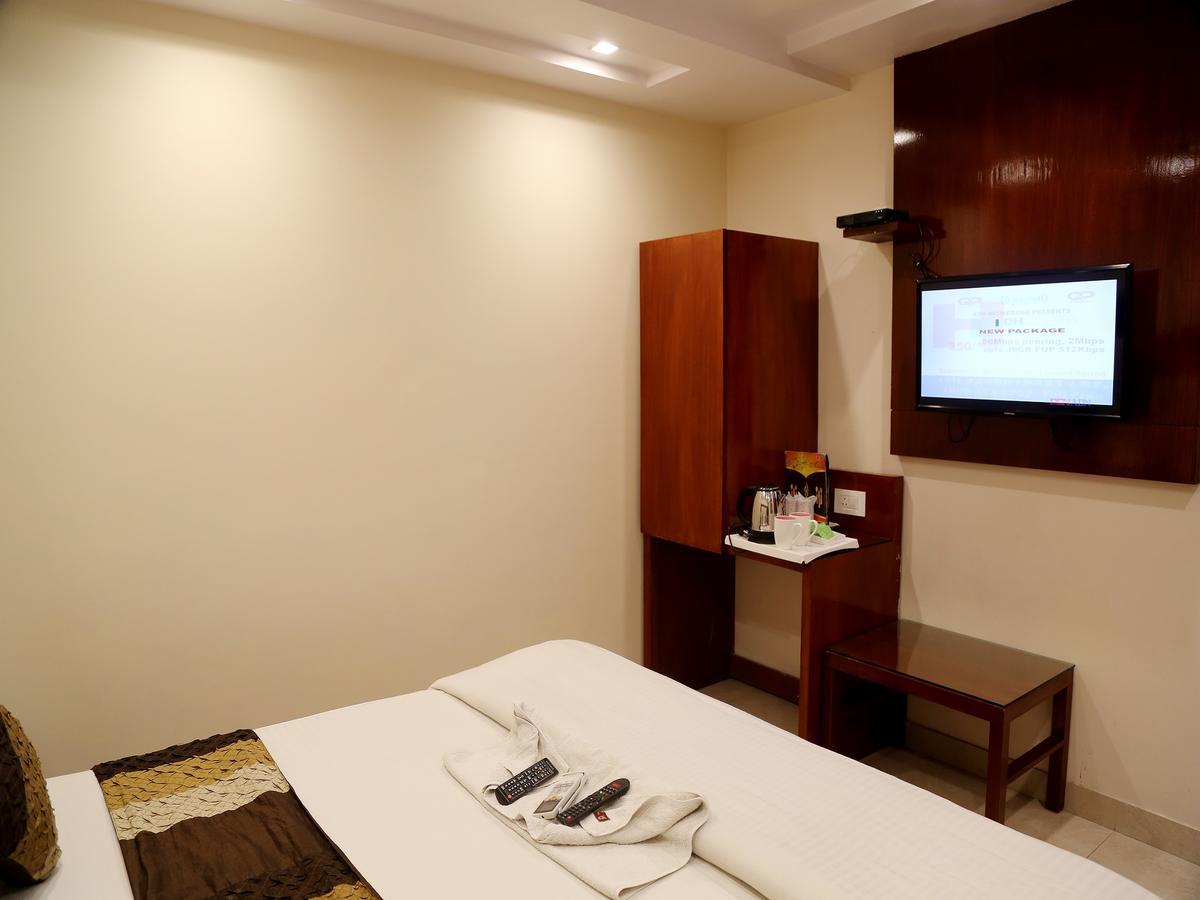 Hotel Sapphire 뉴델리 외부 사진
